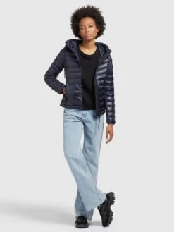 Khujo Tussenjassen Tussenjas Lovina Dames Donkerblauw 10 Khujo Tussenjassen Tussenjas Lovina Dames Donkerblauw -Khujo 34701cf18165b2c7982d49da45eebbe9