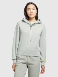 Khujo -Khujo deeae6a7befdd69be07733ef3c801d8c