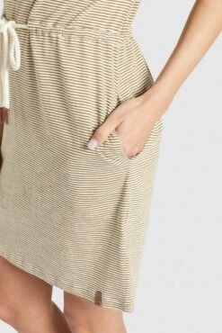 Khujo Jerseyjurken Jurk ANNEMARIE Dames Beige / Wit -Khujo efed9fd7f1a610415f362bd5561969e9