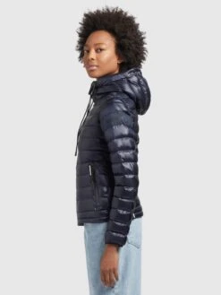 Khujo Tussenjassen Tussenjas Lovina Dames Donkerblauw 11 Khujo Tussenjassen Tussenjas Lovina Dames Donkerblauw -Khujo f7b8d96a3cca7a3d6fa72e3430630243